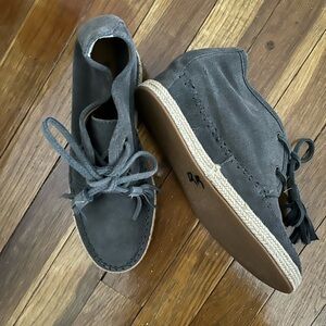 Crown Vintage warm dark gray suede wedge booties. Tassel ties. Sz7.5